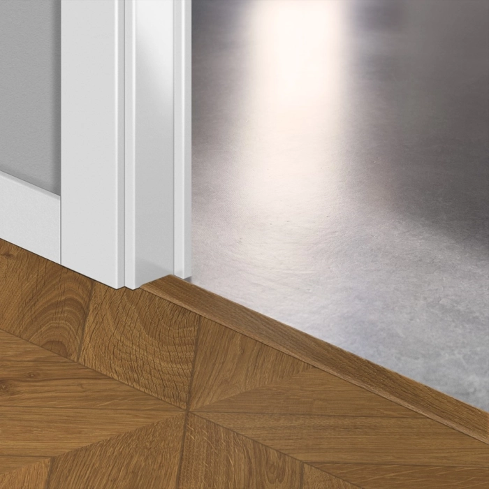 Podłoga laminowana Quick-Step Impressive Patterns IPA4162 dąb Chevron brązowy